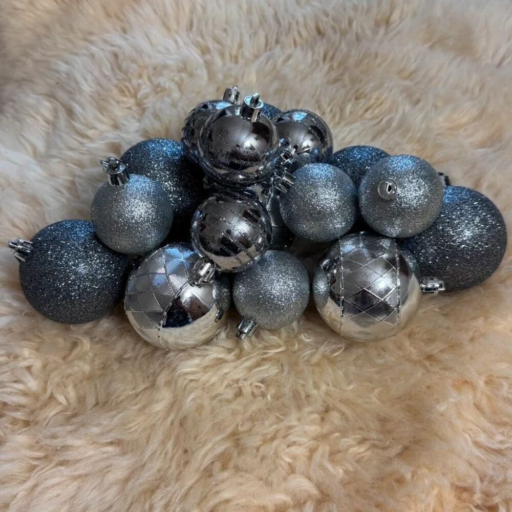 Silver Shatterproof Christmas Ornaments Lot Mixed Finishes Glitter Plaid Baubles